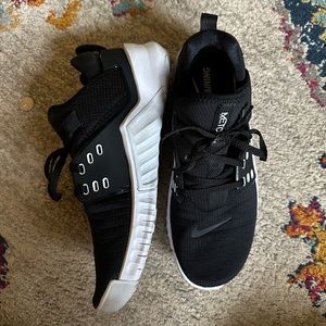 Nike metcon free women’s 8.5